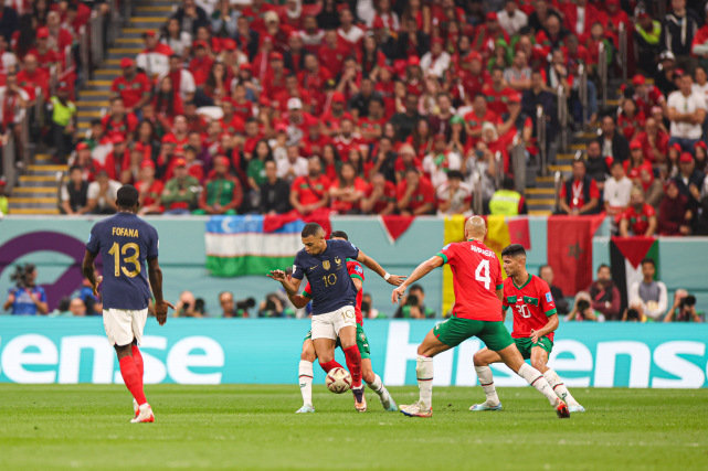 新闻摘要（世界杯决赛）德国决战葡萄牙比分最具战术性时刻-行家点评