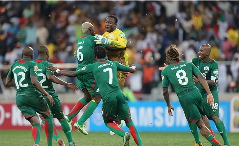 速报（亚洲杯小组赛）赤道几内亚VS格鲁吉亚比分状态影响-趋势研判