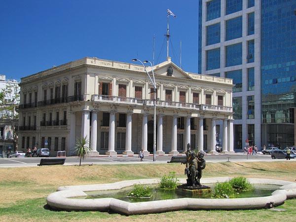 新闻简讯（来个网址你懂的同62785.褋芯m）乌拉圭较量特立尼达和多巴哥蓝光体育直播-条理讲解