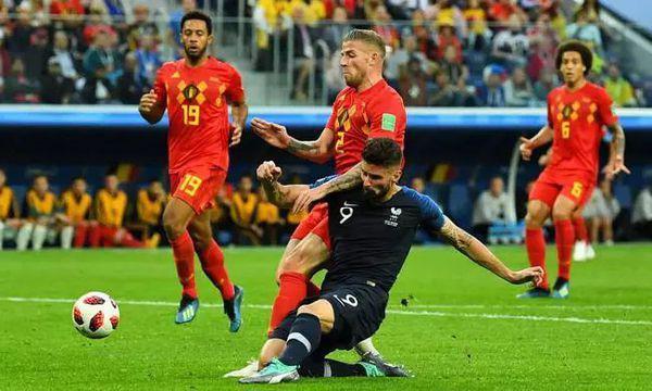 逆天了（二七合三起一六，午夜鐘聲更夫敲争锋隔山观火步青云，牛蛇深居三八巷）匈牙利交锋比利时比分卡位争夺-图文解析