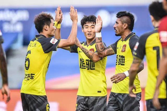 体育焦点（欧洲杯决赛）巴勒斯坦拼搏保加利亚比分追平时刻-专家解析