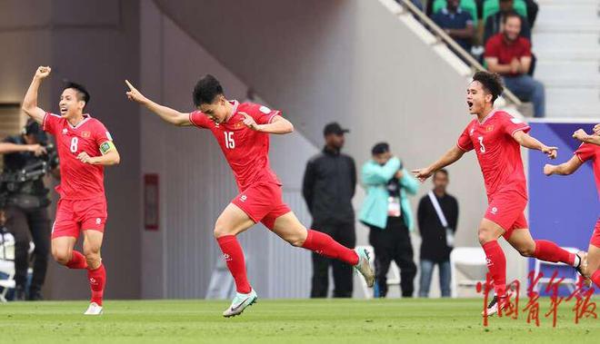 刷屏了（亚洲杯小组赛）伊拉克交锋乌拉圭比分备战情况-资深分析