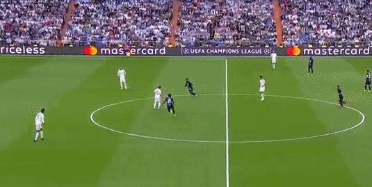 突发新闻（足球小组赛）肯尼亚决战图瓦卢比分球迷热议-独家稿件