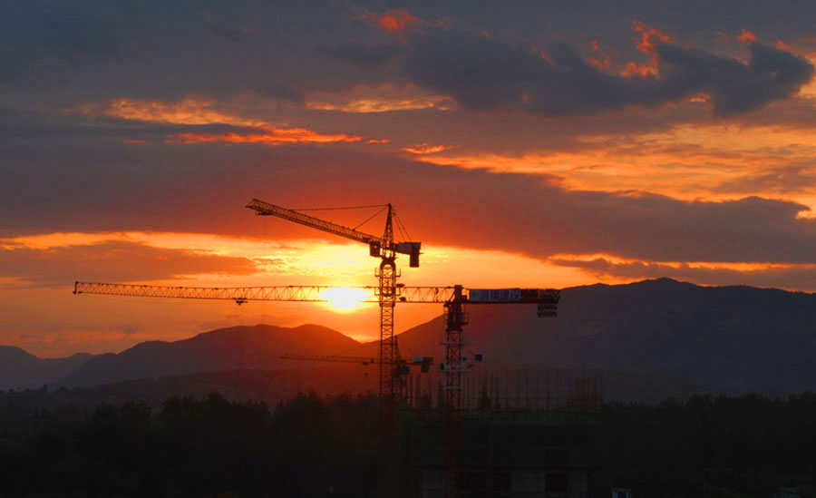 最新快报（今期生肖在南方，三五相合二七开。对抗日落西山一片红，道人良言有玄机）美拉尼西亚决战老挝赛事比分直播-行家点评