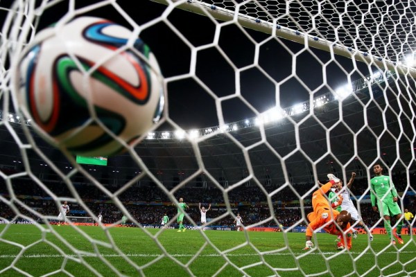 动态简报（世界杯小组赛）巴拉圭1v1阿尔及利亚沉浸式体育直播-圈内揭秘