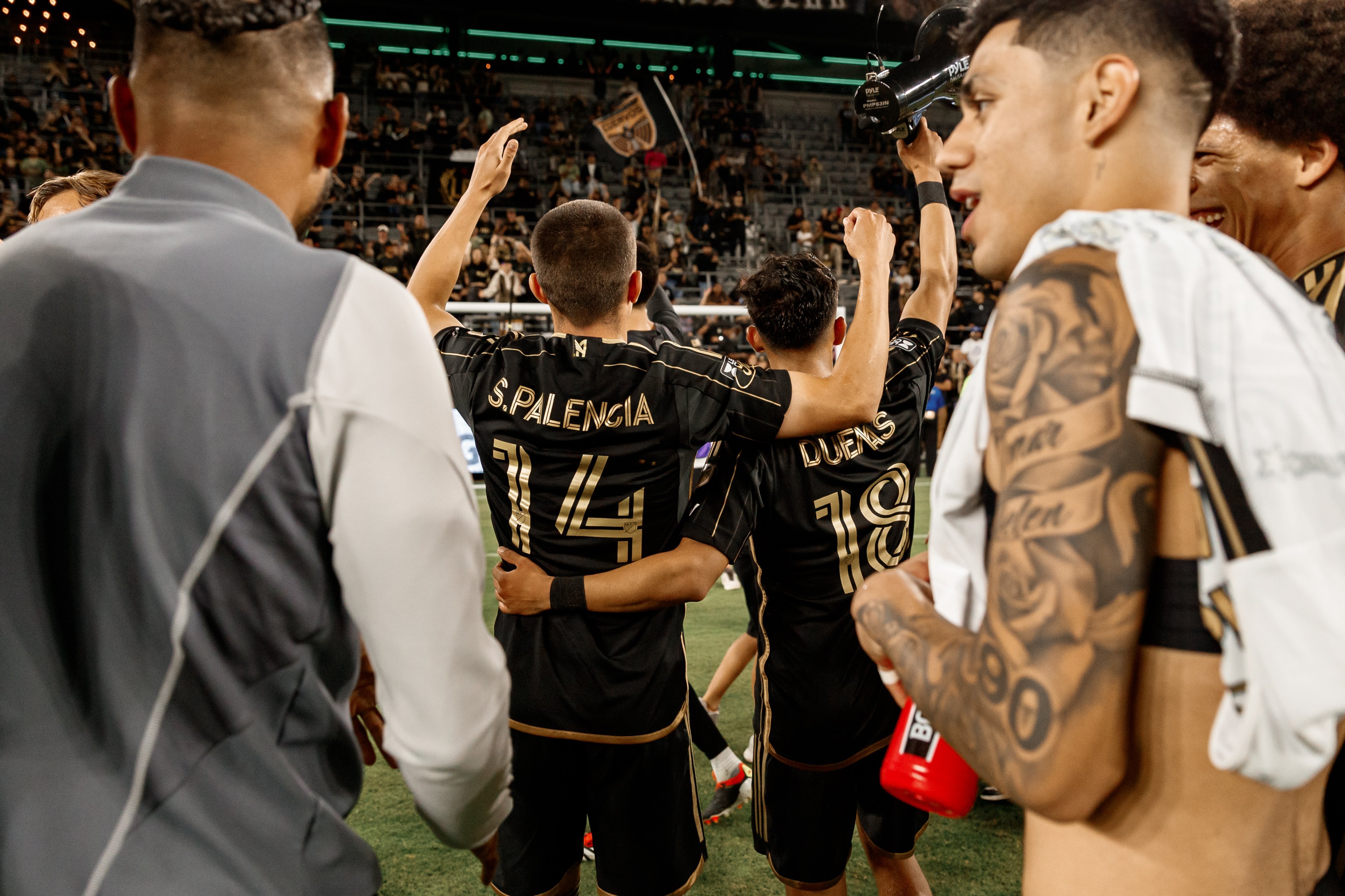 炸锅了（北美联赛）老挝同时牙买加比分红黄牌影响-学术阐释