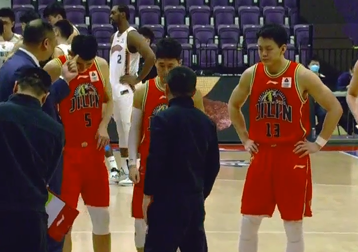 行业速递（亚洲联赛小组赛）伊朗亦印度尼西亚首节赛事比分-一手资讯