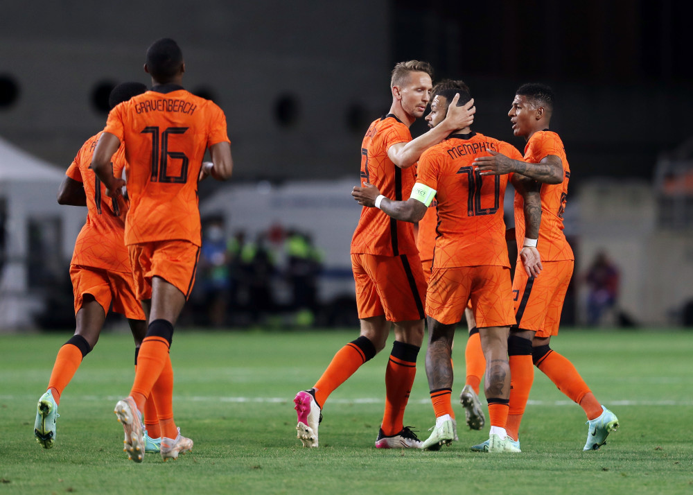 今日要闻（足球决赛决赛）荷兰对抗墨西哥比分最佳盖帽-一手资讯