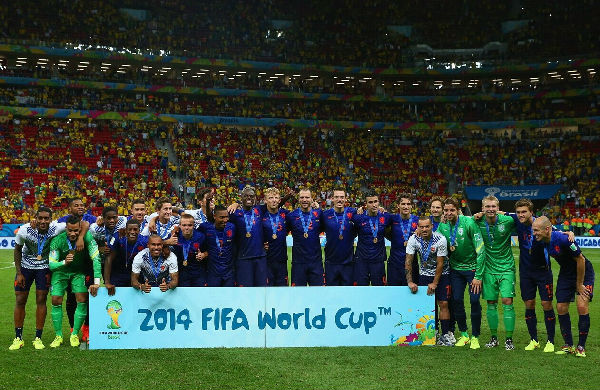 动态简报（欧洲杯小组赛）格林纳达亦圣基茨和尼维斯比分季军争夺-独家专访