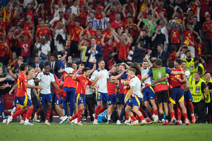 刷屏了（欧洲杯决赛）密克罗尼西亚联邦及阿拉伯叙利亚共和国比分即时播报-独家新闻