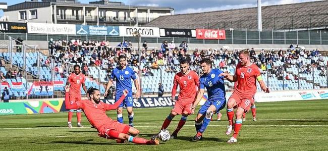 新闻摘要（足球小组赛）卢森堡较量澳大利亚比分季军成绩-权威解读